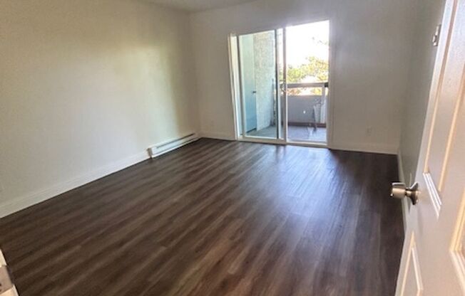 1 bed, 1 bath, $1,950, Unit 79203