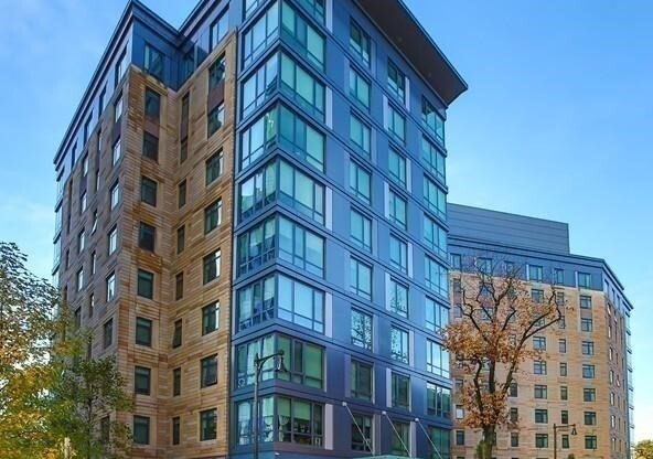 1 bed, 1 bath, 620 sqft, $3,300, Unit 716