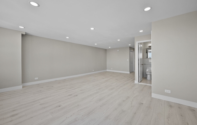 Studio, 1 bath, 590 sqft, $3,500, Unit 18M