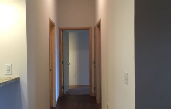 2 beds, 2 baths, $2,775, Unit Suite 2-107 (Furnished)