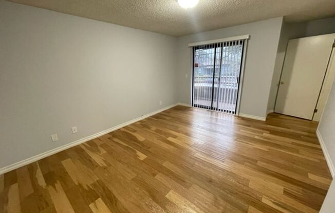 3 beds, 2.5 baths, 1,325 sqft, $3,695, Unit 3171