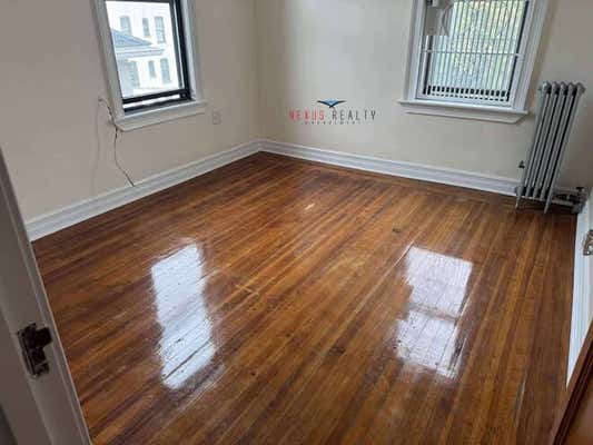 34 29 33 ST