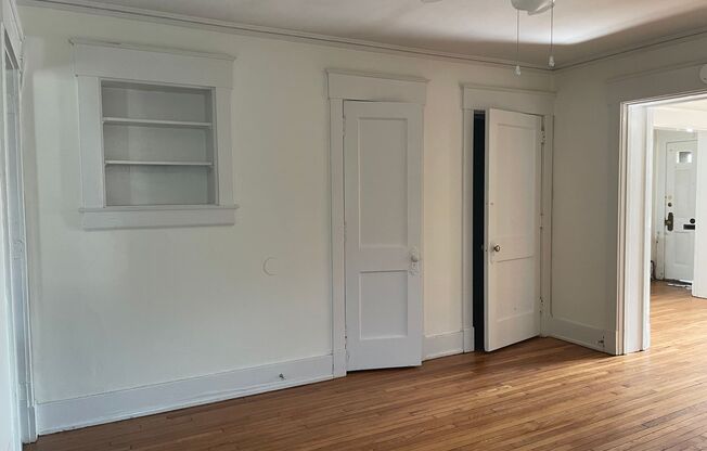 Studio, 1 bath, 625 sqft, $850, Unit 2014CHE-D