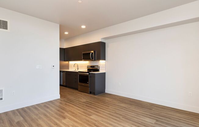 1 bed, 1 bath, 583 sqft, $1,695, Unit 407-MFTE