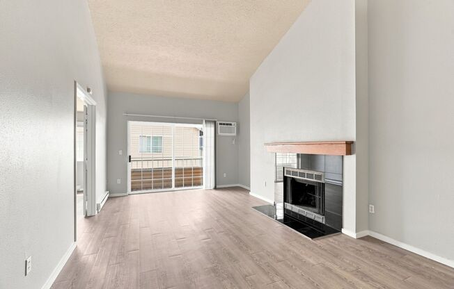 2 beds, 2 baths, 1,140 sqft, $1,495