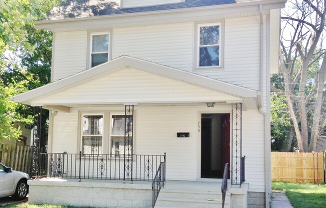 3 Bedroom, 1.5 Bath Single Family Home Available Mid May