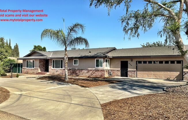 936 W. PROSPERITY AVE - 4 BEDROOM 2 BATH - WEST TULARE