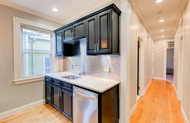 785 DORCHESTER AVE