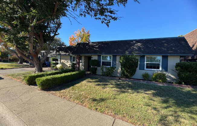 Upgraded Three Bedroom Duplex!