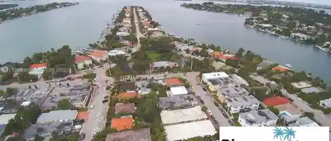 733 85 ST