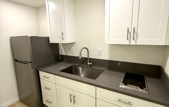 Studio, 1 bath, 225 sqft, $1,695, Unit 0128-50