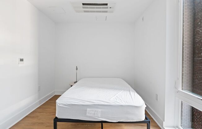 1 bed, 1 bath, $1,800