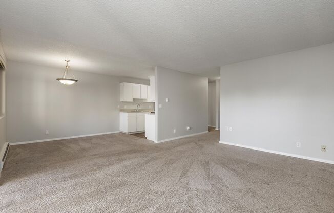 2 beds, 1.5 baths, 1,000 sqft, $1,929, Unit H304