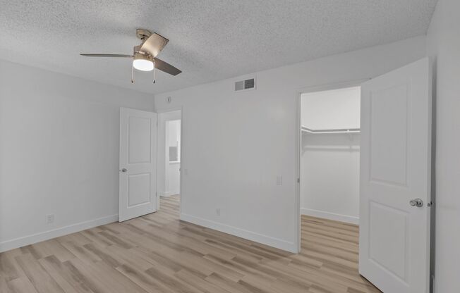 1 bed, 1 bath, 660 sqft, $1,575, Unit 136