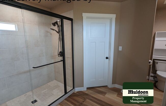 Available NOW!! Dog Friendly Home!