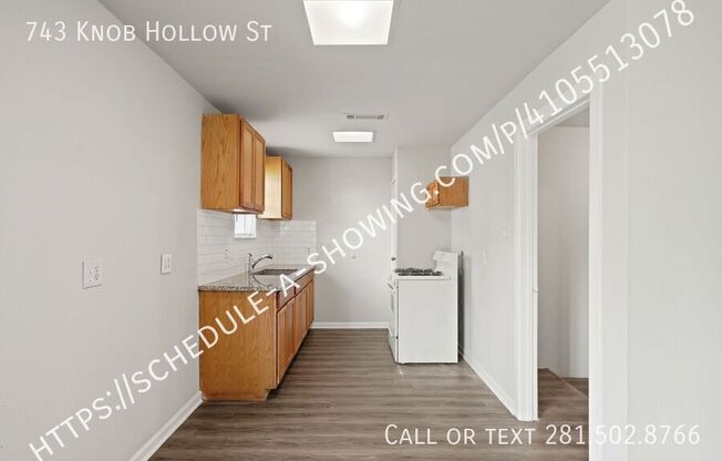 743 KNOB HOLW ST
