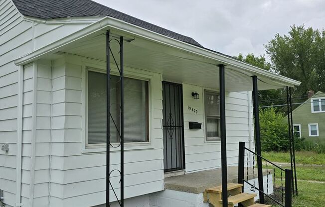 Remodeled 4B 1B Home $1,225