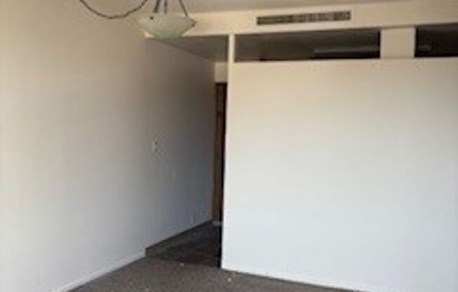 2 beds, 1 bath, 850 sqft, $1,625, Unit 517