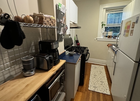 1 bed, 1 bath, 500 sqft, $2,200, Unit 1