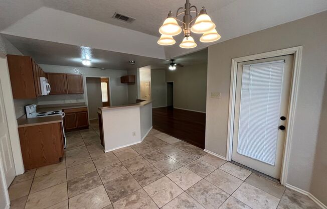 3 beds, 2.5 baths, $2,095