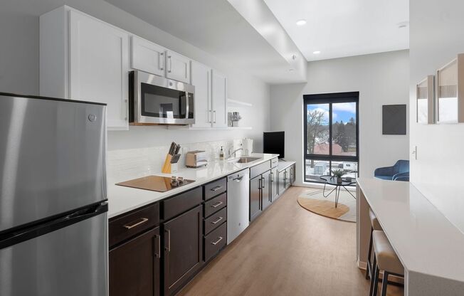 Studio, 1 bath, 394 sqft, $1,100, Unit 2418