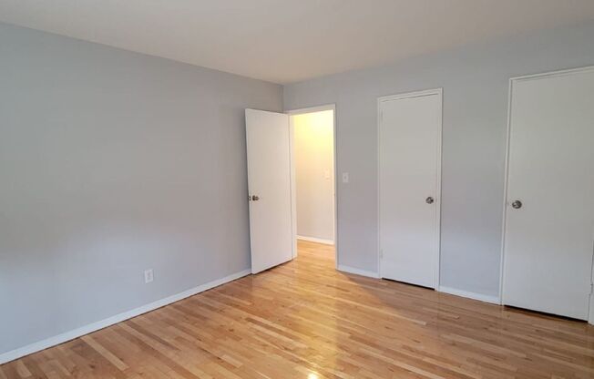 2 beds, 1 bath, 825 sqft, $2,300, Unit S082A