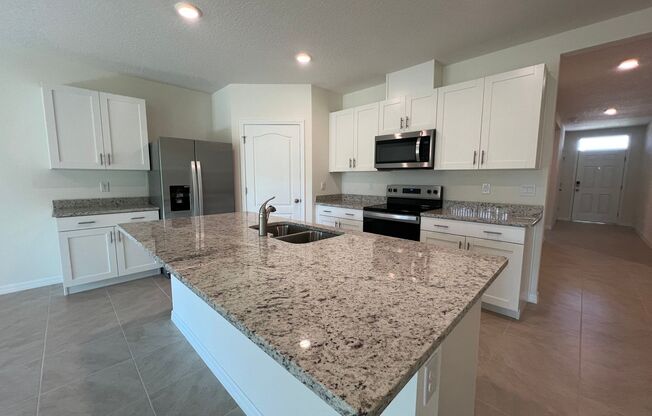 BEAUTIFUL New Build 4Bedroom 2 Bathroom Home in the Ormond Station Community