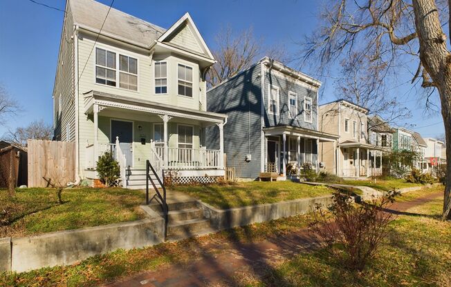 Wonderful, Updated 3 Bedroom Home in Church Hill Available 7/10!