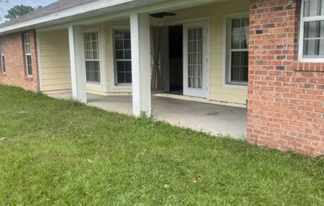 3 beds, 2 baths, $3,800