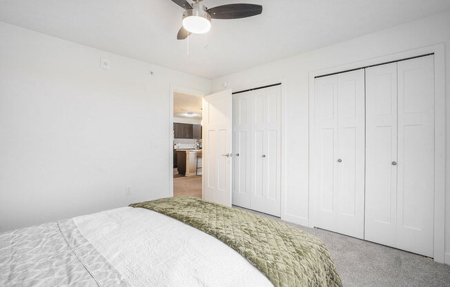 Bedroom With Large Closets at Meadowbrooke Apartment Homes, Grand Rapids, 49512