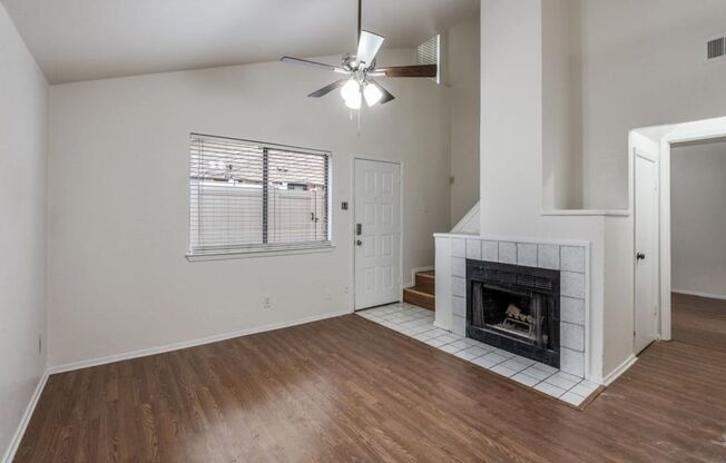 Newly Renovated Two Bedroom Condo in Carrollton!