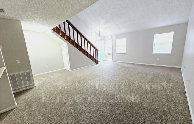 3544 RAINTREE CIR