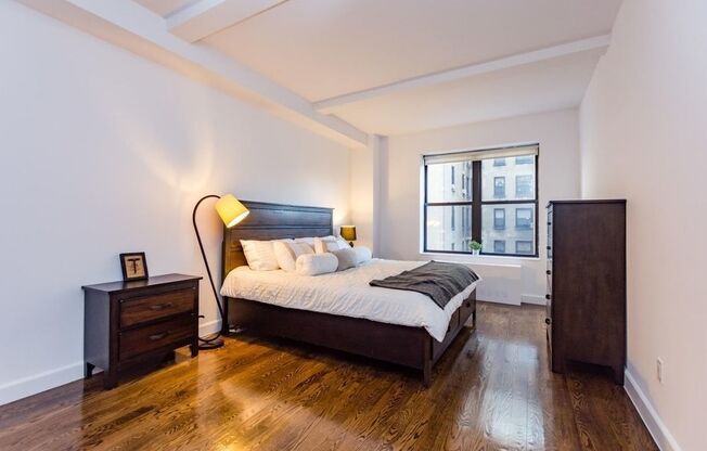 1 bed, 1 bath, $4,650, Unit 725
