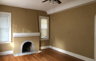 2 beds, 1 bath, $1,075