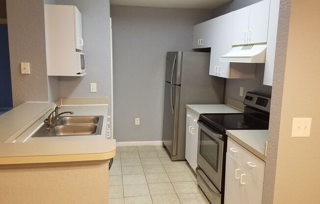 Serene, recently renovated, 2 bedroom, 2 bath, first floor condo for rent in New Tampa.