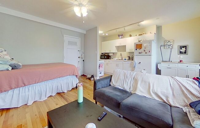 Studio, 1 bath, 410 sqft, $1,875, Unit 606