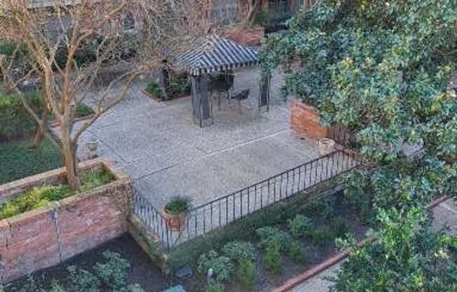 1 bed, 1 bath, $850, Unit # 350A