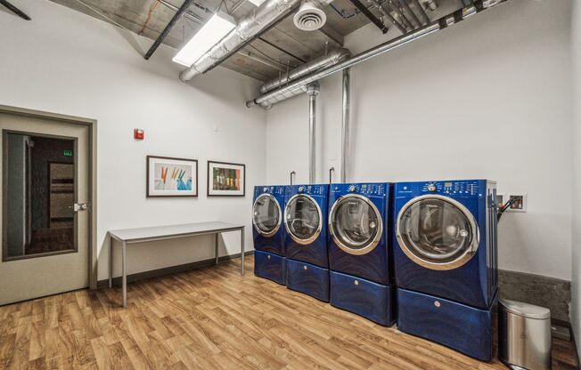 1 bed, 1 bath, 576 sqft, $2,075, Unit 213