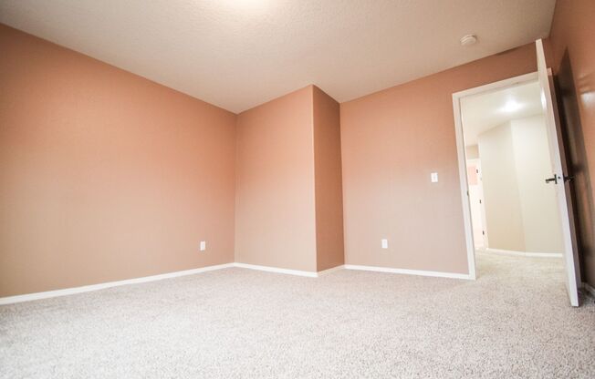 4 beds, 2.5 baths, $3,295