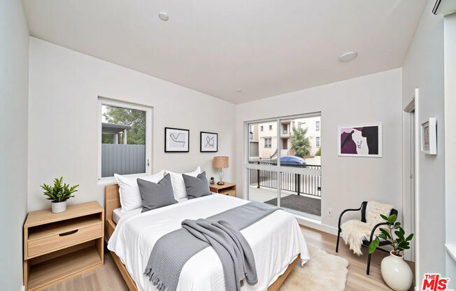 1106 QUEEN ANNE PL