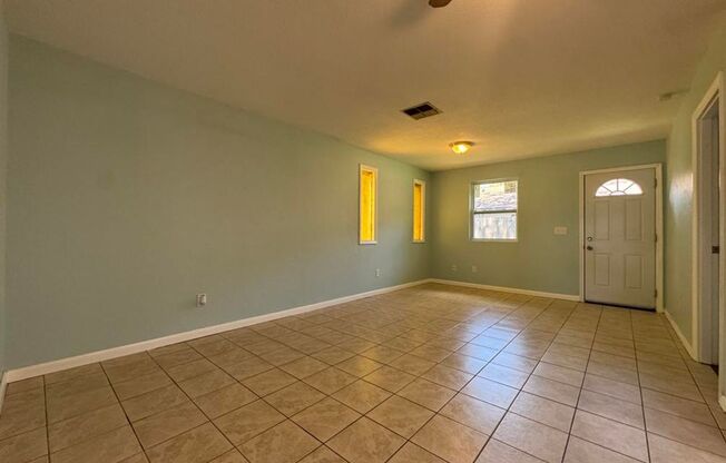 2/2 Duplex with Flex Room