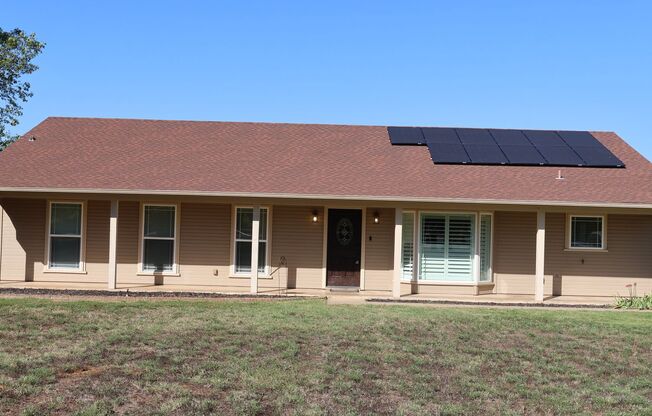 3 Bed 3 Bath 3 Acres in Aubrey