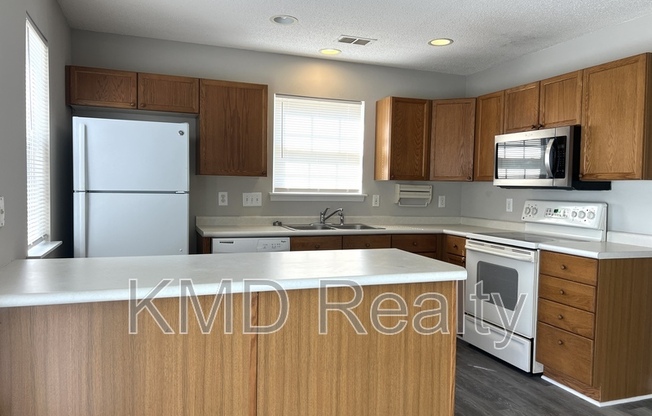 7699 PETREA LN