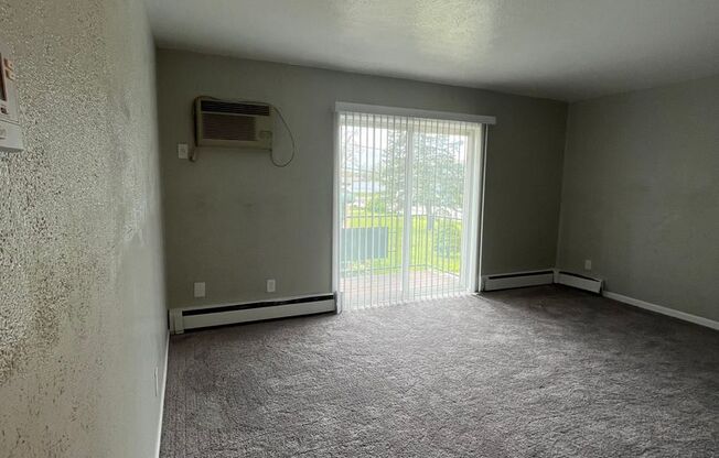1 bed, 1 bath, $960, Unit 205