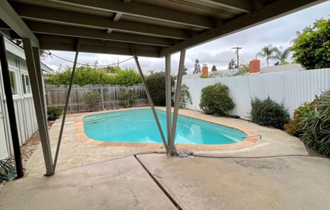 3/2 With Pool in Clairemont Neighborhood
