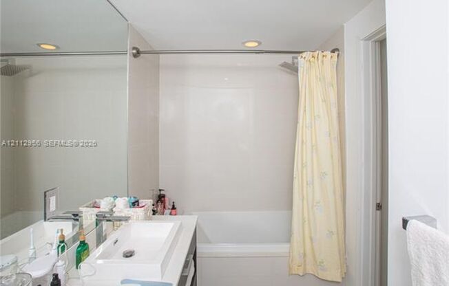 1 bed, 1.5 baths, $3,750, Unit # 1810