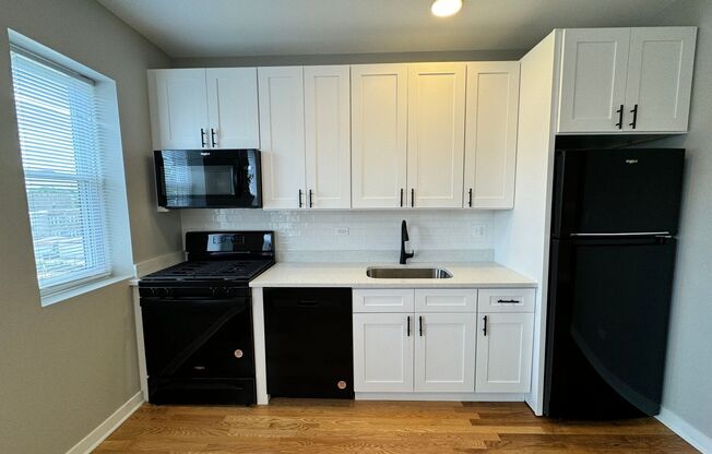 1 bed, 1 bath, $1,615, Unit 304