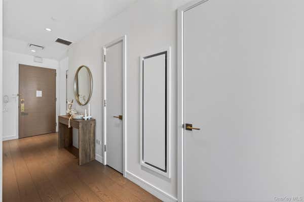 2 beds, 2 baths, 1,268 sqft, $11,500