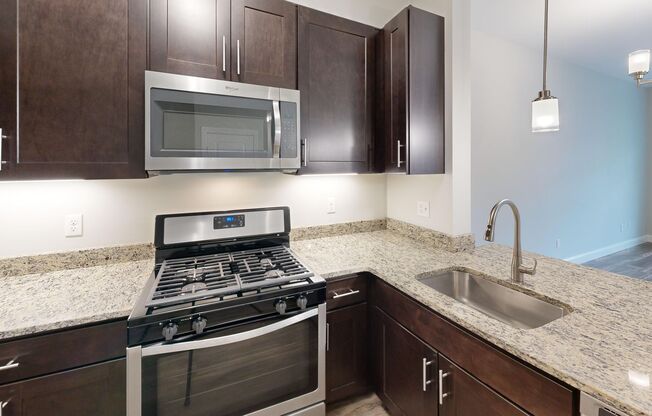 1 bed, 1 bath, 775 sqft, $2,295, Unit 2305