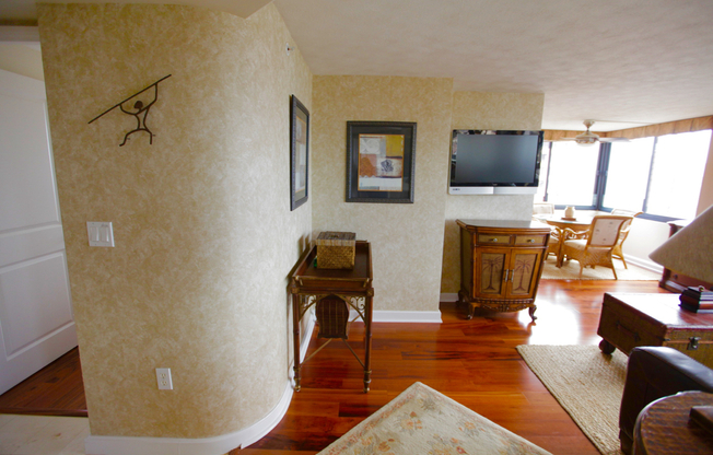2 beds, 2 baths, $3,750
